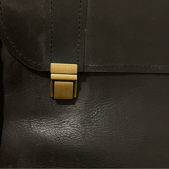 LAST CHANCE | Handcrafted Leather Backpack - Picture 10 of 15